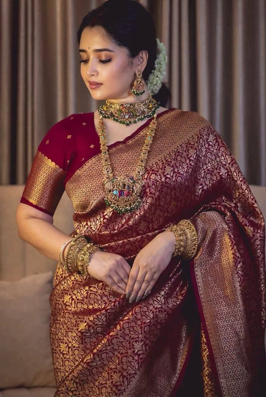 বেনারসি প্রিমিয়াম শাড়ি